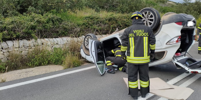 3 incidenti a Pasqua: investito da un’auto un bambino di 9 anni a Comiso, traffico in tilt per uno scontro tra 3 macchine sulla Vittoria Scoglitti, una Renault cappotta a Ragusa