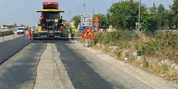 Lavori di rifacimento del manto stradale sulla provinciale 25 Ragusa Marina di Ragusa. Code di veicoli e lunghi tempi di percorrenza