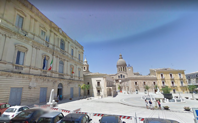 I centri storici non sicuri. A Comiso, la disavventura di una residente: "Due individui sono entrati nel mio vicolo: attimi di paura"